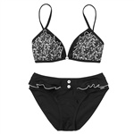 Abecita American Bikini w/flounce. Bikinioberteil ohne Bügel mit süßem, dazugehörendem Bikinislip.


